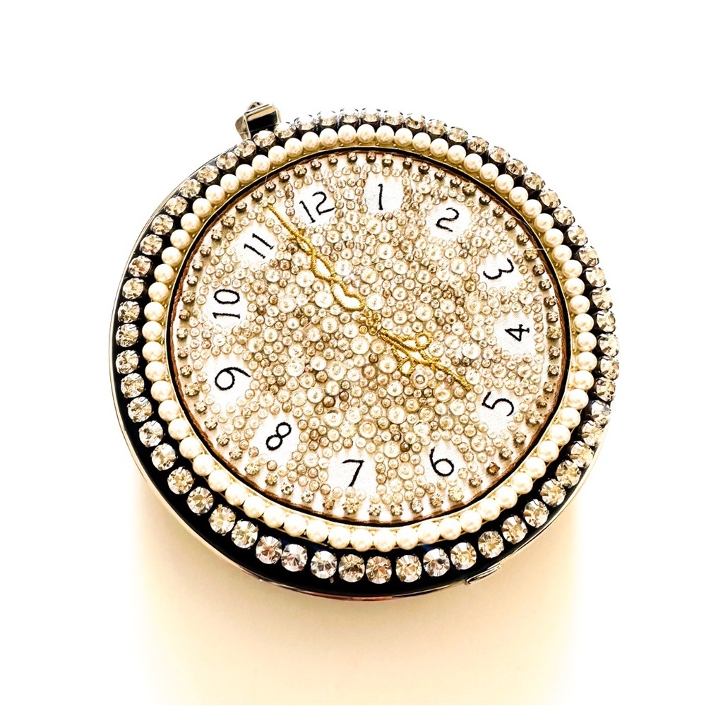 Alexander McQueen Embellished Clock Clutch w/ Chain Immaculate & with Box - Picture 8 of 15